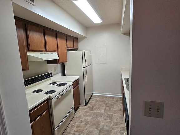 5th image of 101 Tusculum Square Dr #115-1