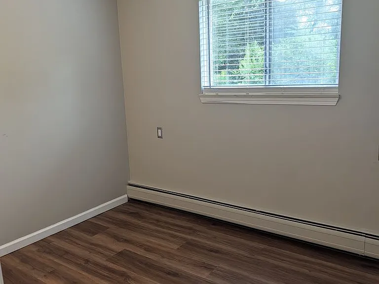 1121 Poplar St — Photo 16