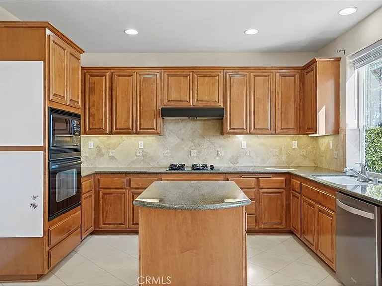 20600 Vercelli Way — Photo 8