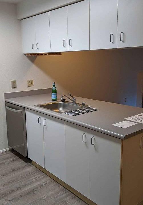 01 Kitchen counter open to living room