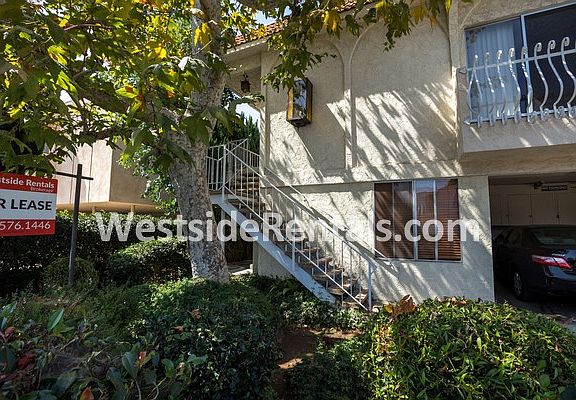 2nd image of 1817 Federal Ave APT 8