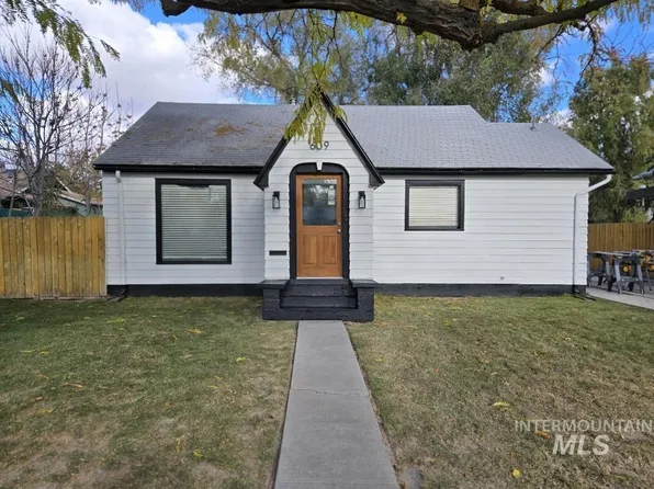 609 Fillmore St, Caldwell, ID 83605