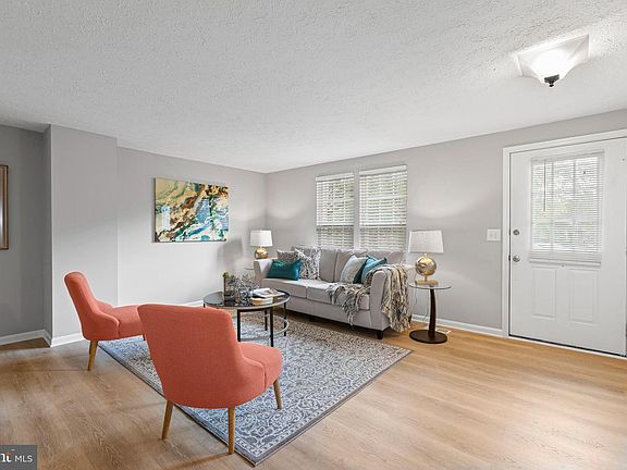3rd image of 6819 Ericka Ave