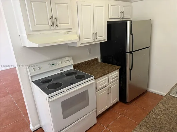 401 SW 13th Pl APT 723, Deerfield Beach, FL 33441