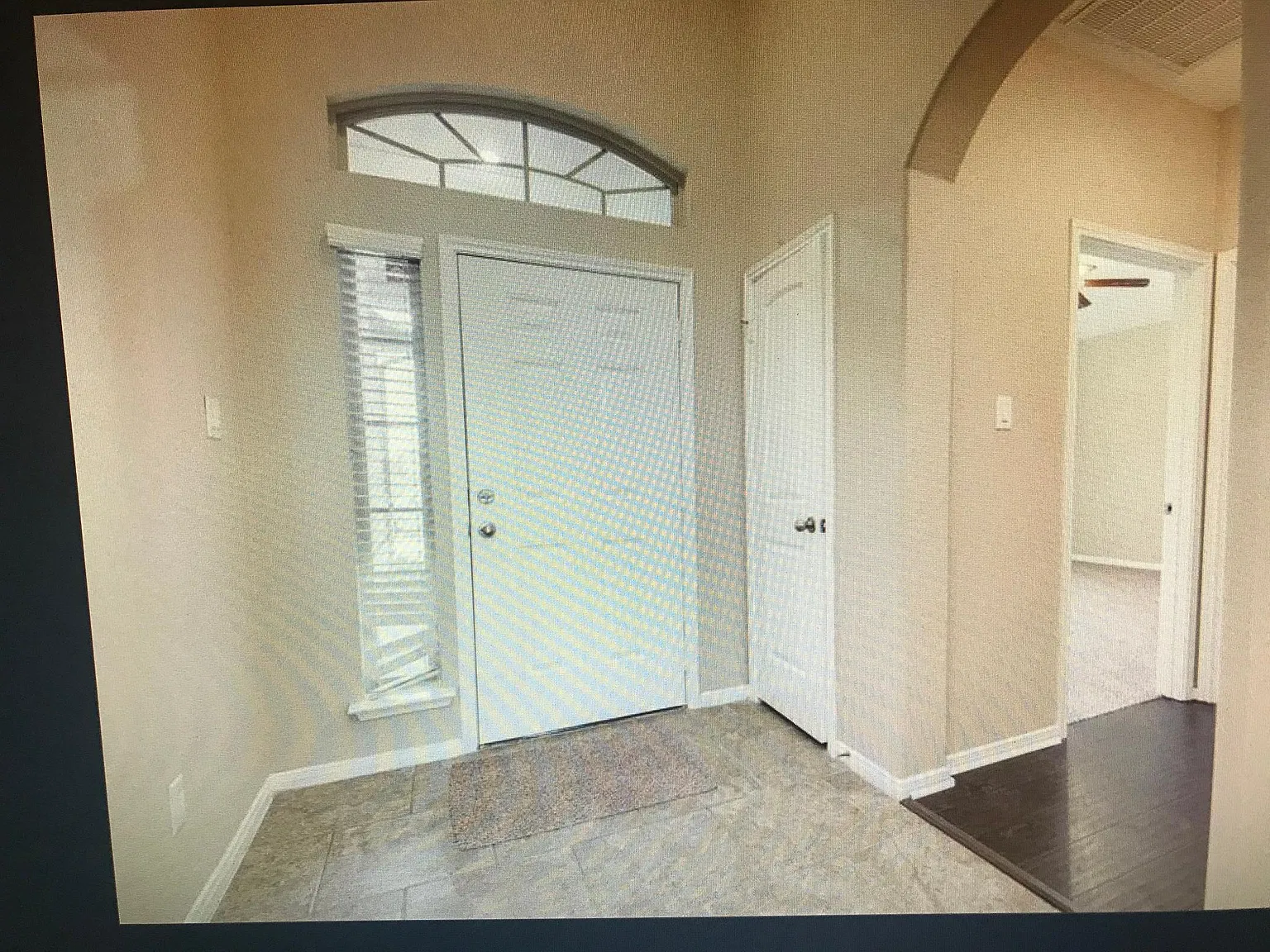 4 bed, 2464 sqft, $2,800 — Photo 4