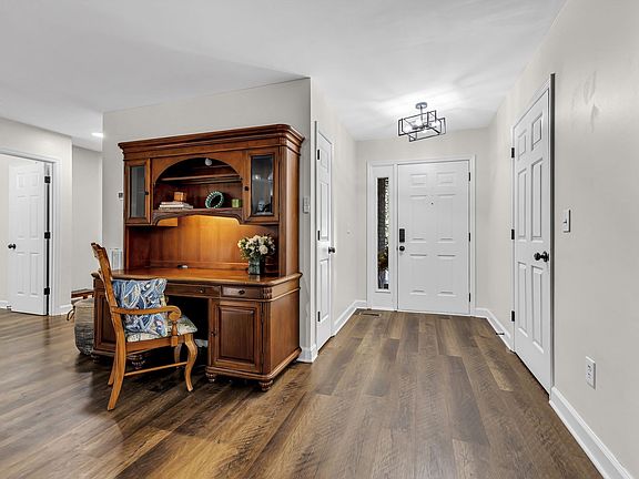 4th image of 6916 Somerset Farms Cir