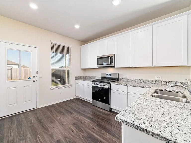 5810 Dry Brush Pl — Photo 7