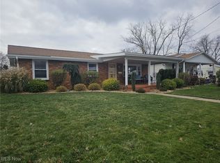 620 20th St, Vienna, WV 26105