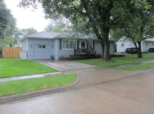 728 Ironwood St, Burlington, IA 52601