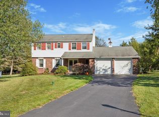 240 Saylor Ln, Collegeville, PA 19426