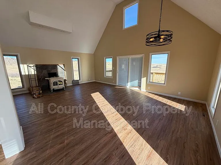 759 Crow Creek Rd — Photo 5