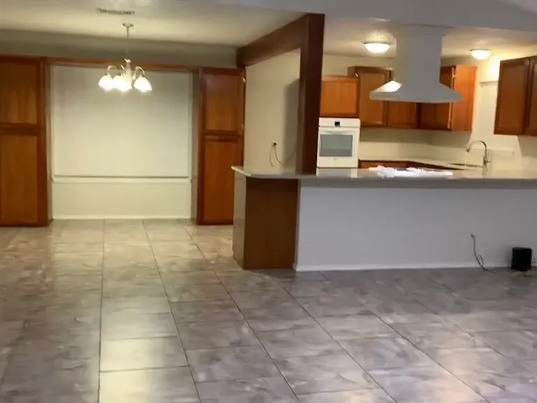 6408 Willow Springs Dr — Photo 2