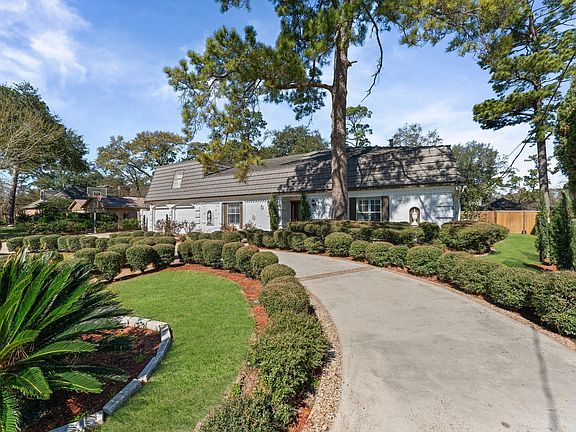 4th image of 6015 Pebble Beach Dr