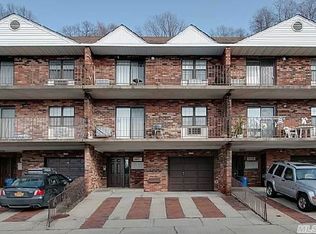 6903 242nd St #39A, Little Neck, NY