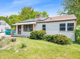 20 Peterson Ter, South Burlington, VT 05403
