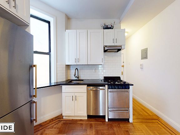 3rd image of 226 E 36th St #1E