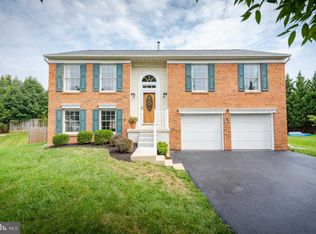 6042 Duckeys Run Rd, Elkridge, MD 21075