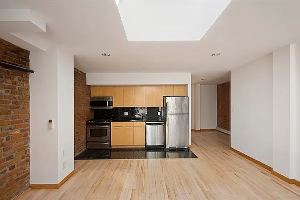 Rented by Nest Seekers International | media 68