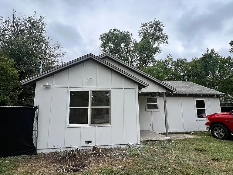 719 English St — Photo 22