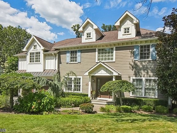 3rd image of 26 Keats Rd