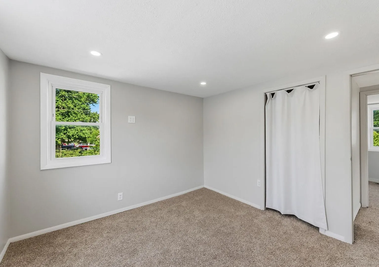 6 Wade St — Photo 1