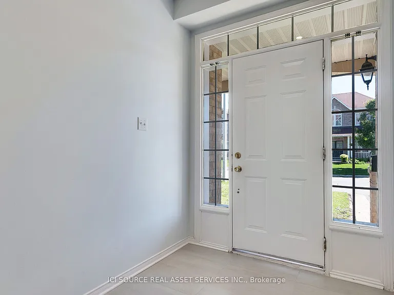 140 Annapolis Cir — Photo 3