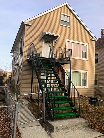 2nd image of 4915 S Maplewood Ave