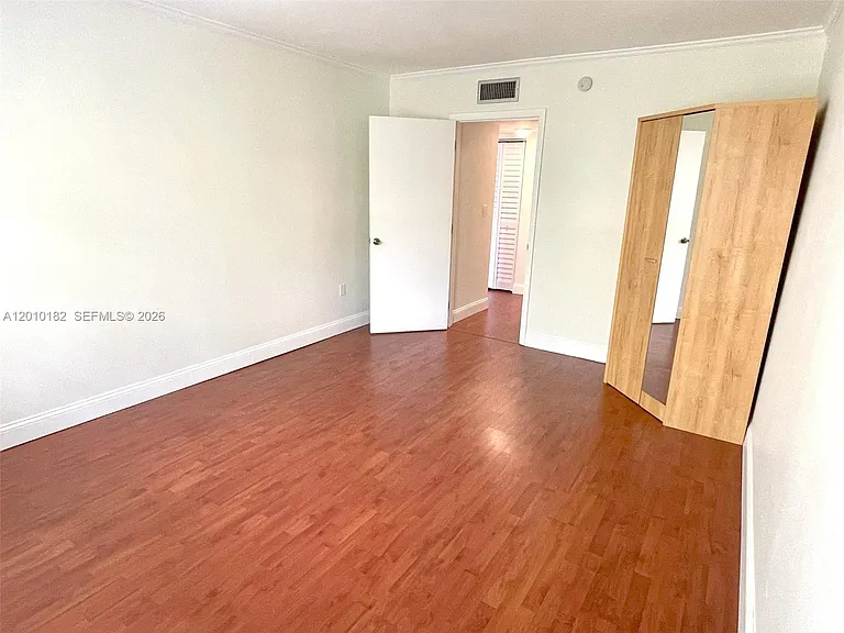 7923 SW 104th St #214-F — Photo 5