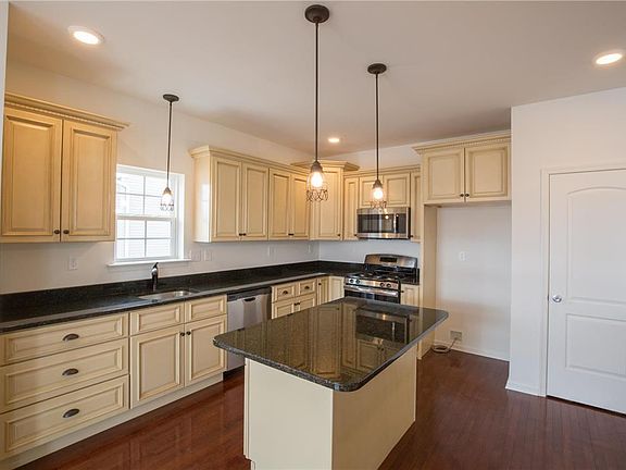 2nd image of LOT 108 Graystone Cir