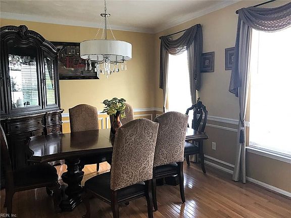 4th image of 5006 Benson Ct
