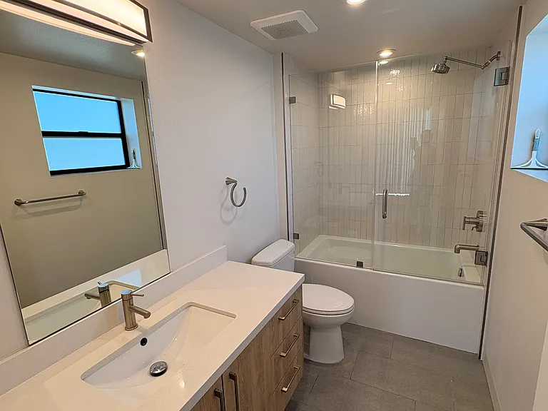 231 S Westlake Ave #301 — Photo 28