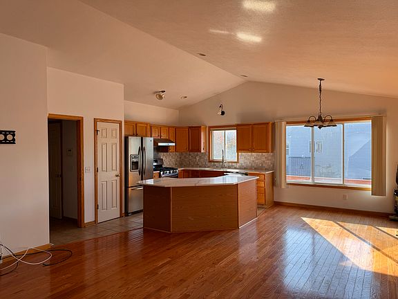 4th image of 6587 Summer Shores Dr SE