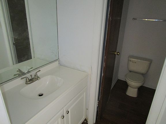5th image of 2604 Edmonton Ct