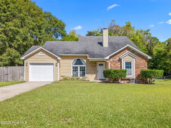 2678 Idlebrook Circle, Midway Park, NC 28544