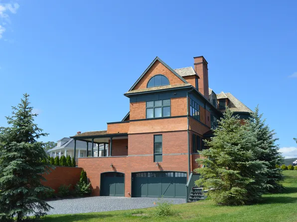 5041 Goodridge Avenue image 1 of 4