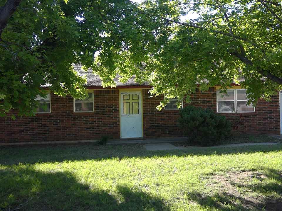 2nd image of 2810 Concord Ln