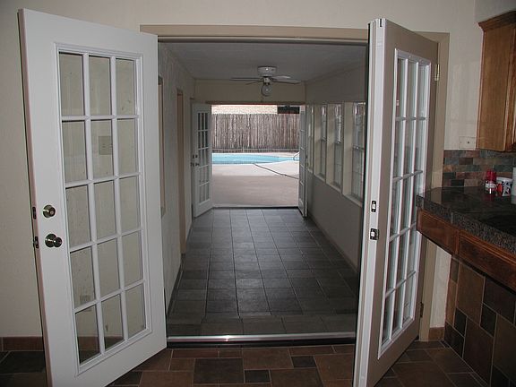 5th image of 3632 Shady Brook Dr