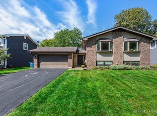 714 N Elm St, Itasca, IL 60143