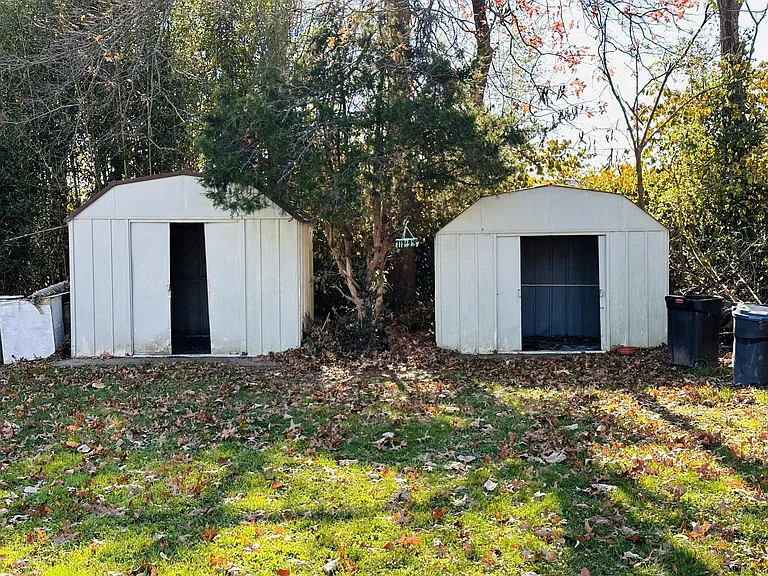 79 Hawkins Ave — Photo 36