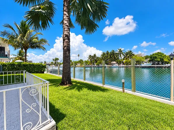 2047 Calais Dr APT 6, Miami Beach, FL 33141
