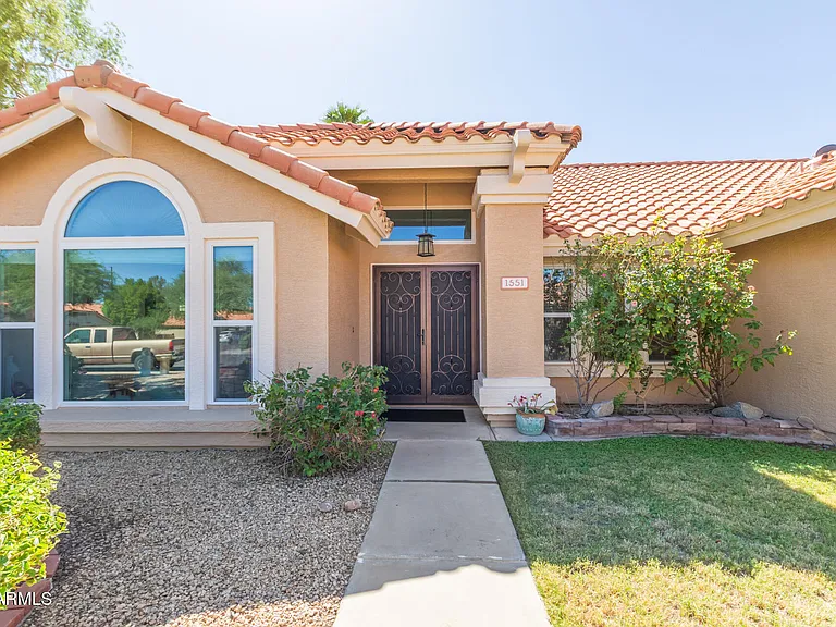 1551 W Ironwood Dr — Photo 4