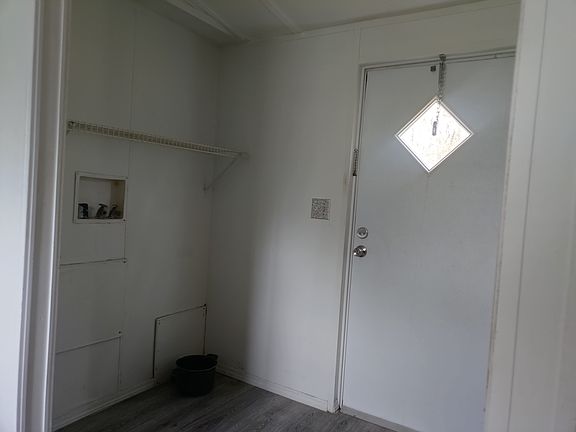 5th image of 167 NW Mitchem Gln #9