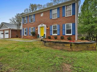 205 Hedgewood Ct, Peachtree City, GA 30269