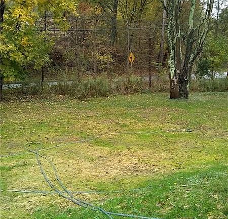 2nd image of 966 Cedarwood Dr