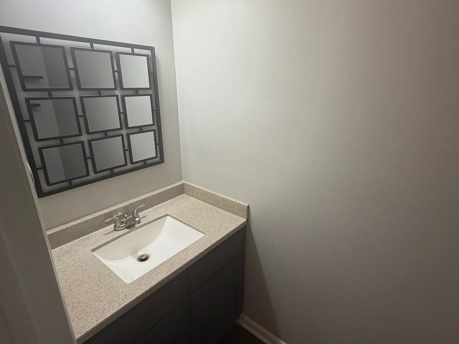 812 Farragut Commons Dr — Photo 3