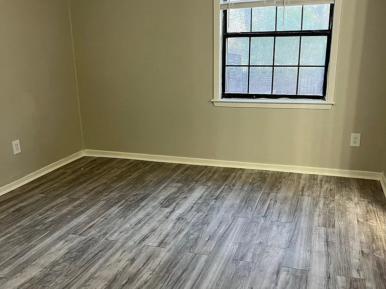633 Briarcliff Cir — Photo 12