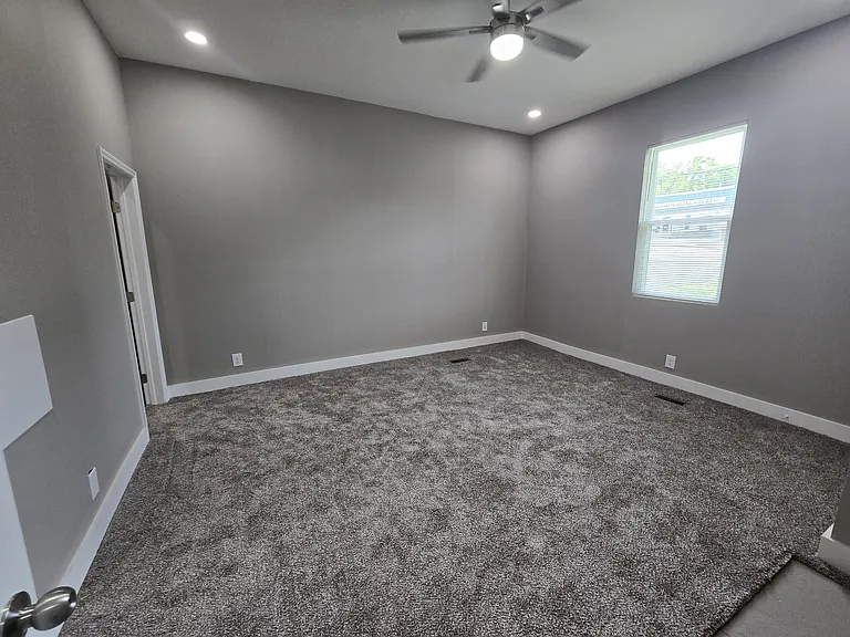 319 E Trinity Ln #A — Photo 6