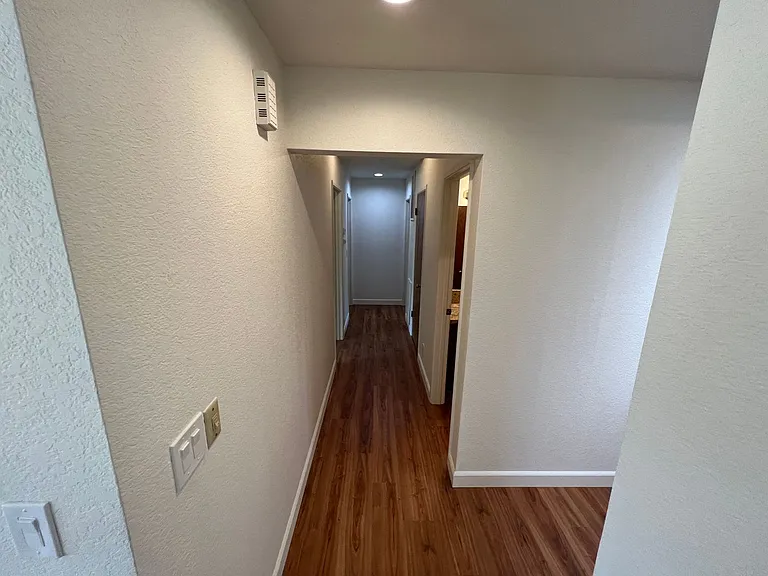 8654 Thelen Ct — Photo 11