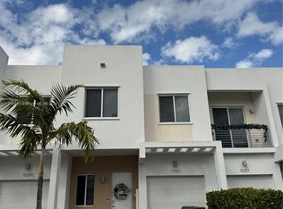 10261 NW 72nd Ter, Doral, FL 33178