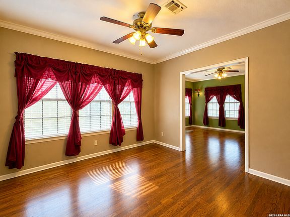 4th image of 438 Avant Ave